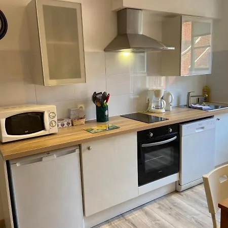 L'ours De - En Centre Apartman *