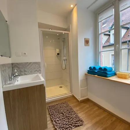 L'ours De - En Centre *